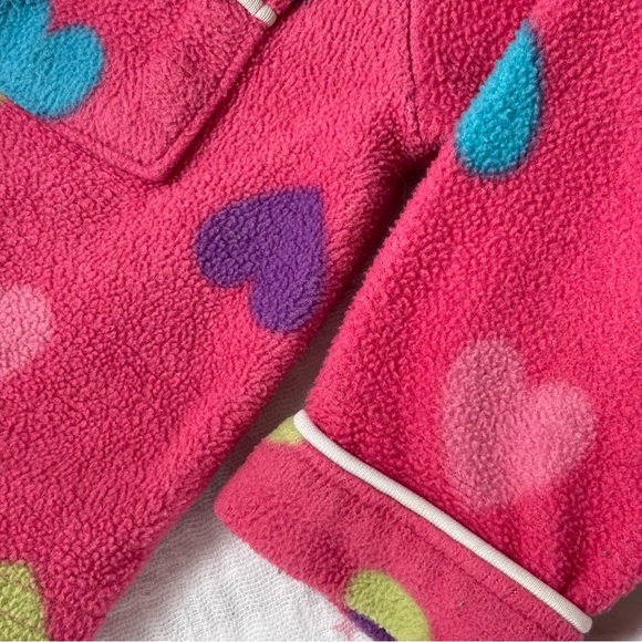 ⭒ 3-6M Little Tikes Hearts Pyjama Set Button up Long Sleeve Collar Colorful ⭒ - Picture 4 of 16